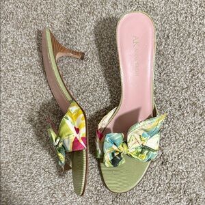 Vintage kitten heels